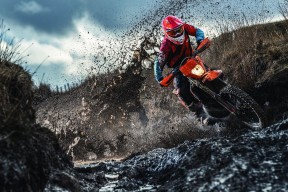 开yun官网-五大联赛红黄牌分布与比赛风格对比，五大联赛最快红牌